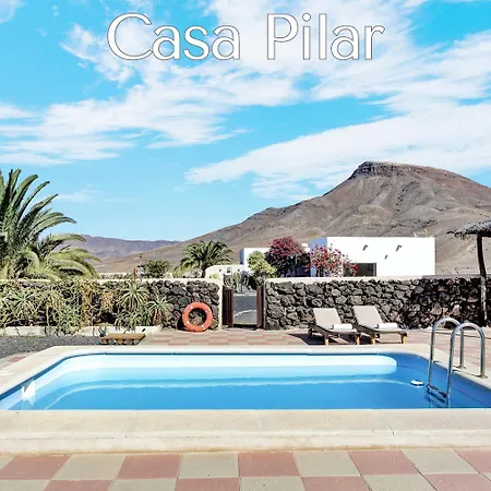 Casa Pilar, Aurora Y Tarabilla En Ecologica Casa di campagna Teguitar