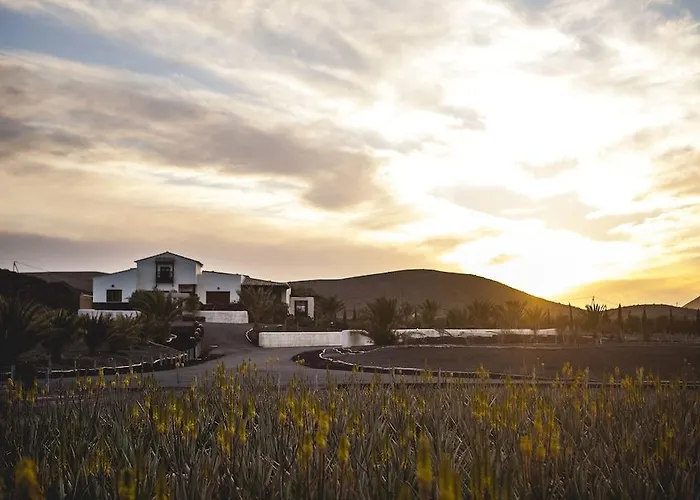 בית כפרי Casa Pilar, Aurora Y Tarabilla En Ecologica Teguitar