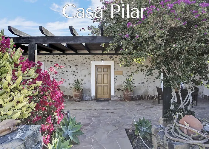 Casa Pilar, Aurora Y Tarabilla En Ecologica בית כפרי Teguitar